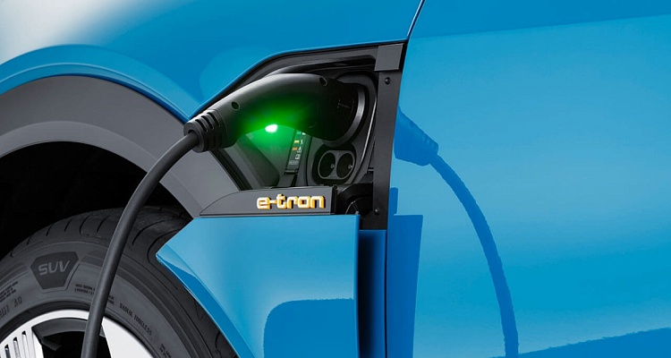 Мировая премьера Audi e-tron